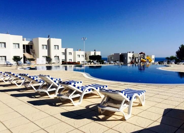The Seaterra Reserve Penthouse With Mountains&Seaviews And Rooftop Terrace Akanthou Eksteriør billede